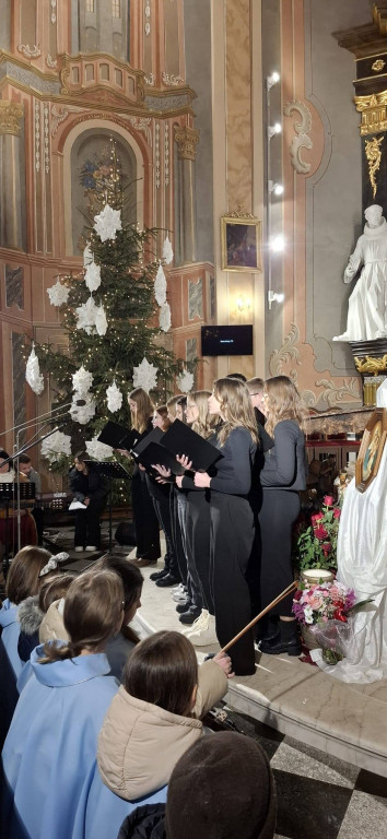 Radzyńska schola na koncercie w Łukowie