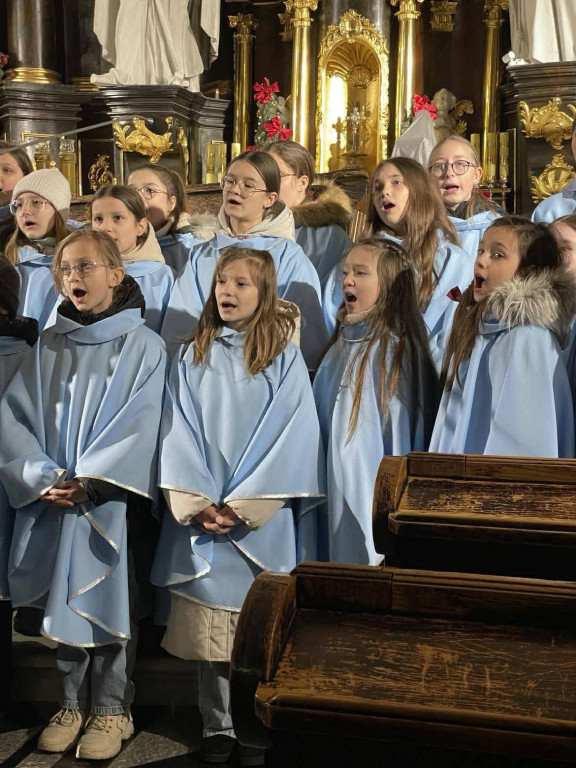 Radzyńska schola na koncercie w Łukowie