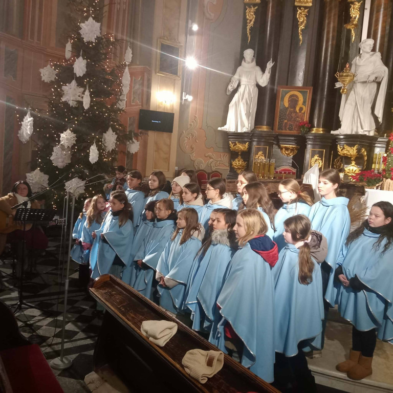 Radzyńska schola na koncercie w Łukowie