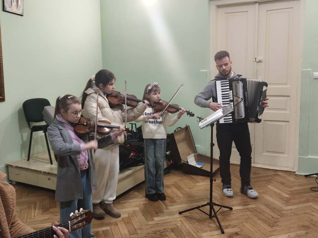 Radzyńska schola na koncercie w Łukowie