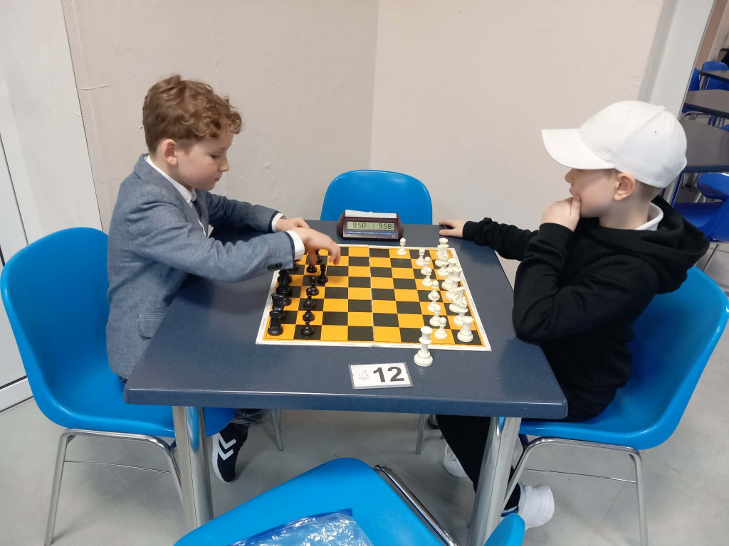 Turniej szachowy dla uczniów >>Jedynki<<