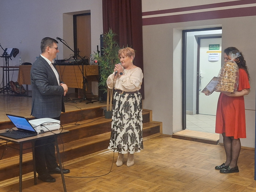 Wystawa karykatur podróżników w Milanowie