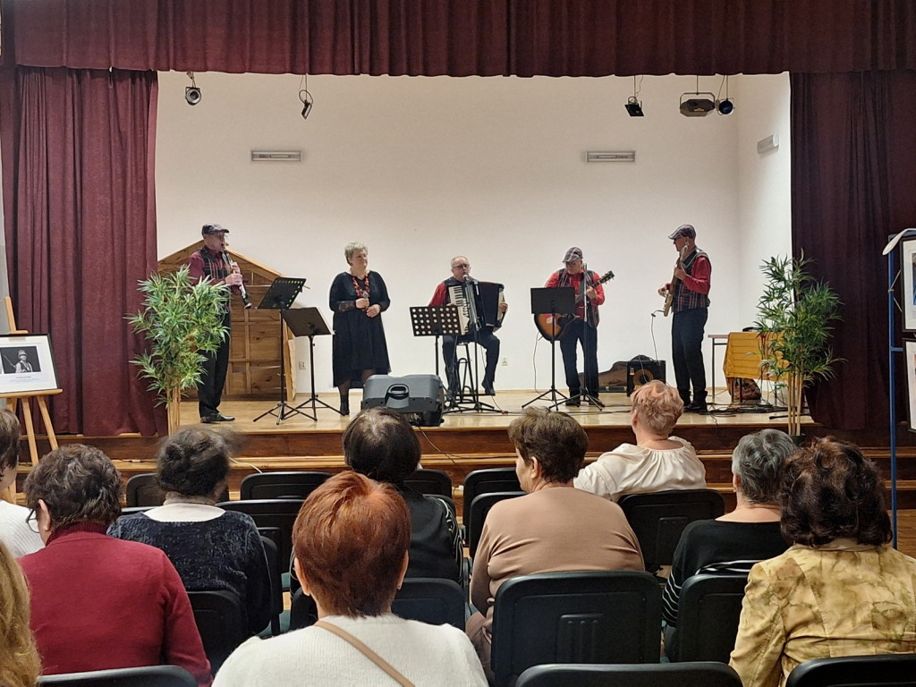 Wystawa karykatur podróżników w Milanowie