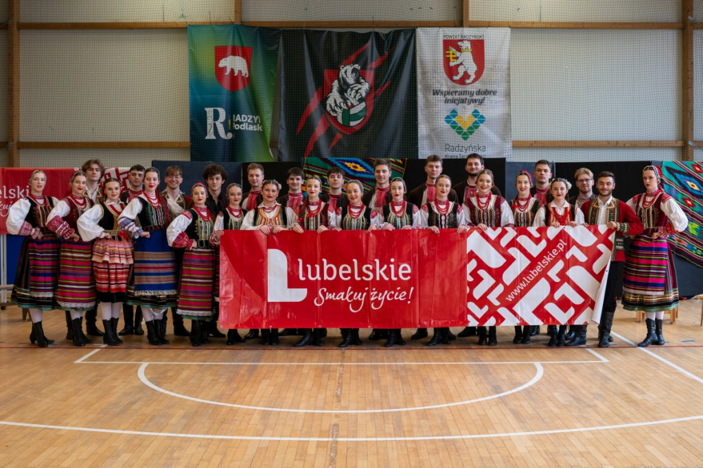 Zespół Pieśni i Tańca \