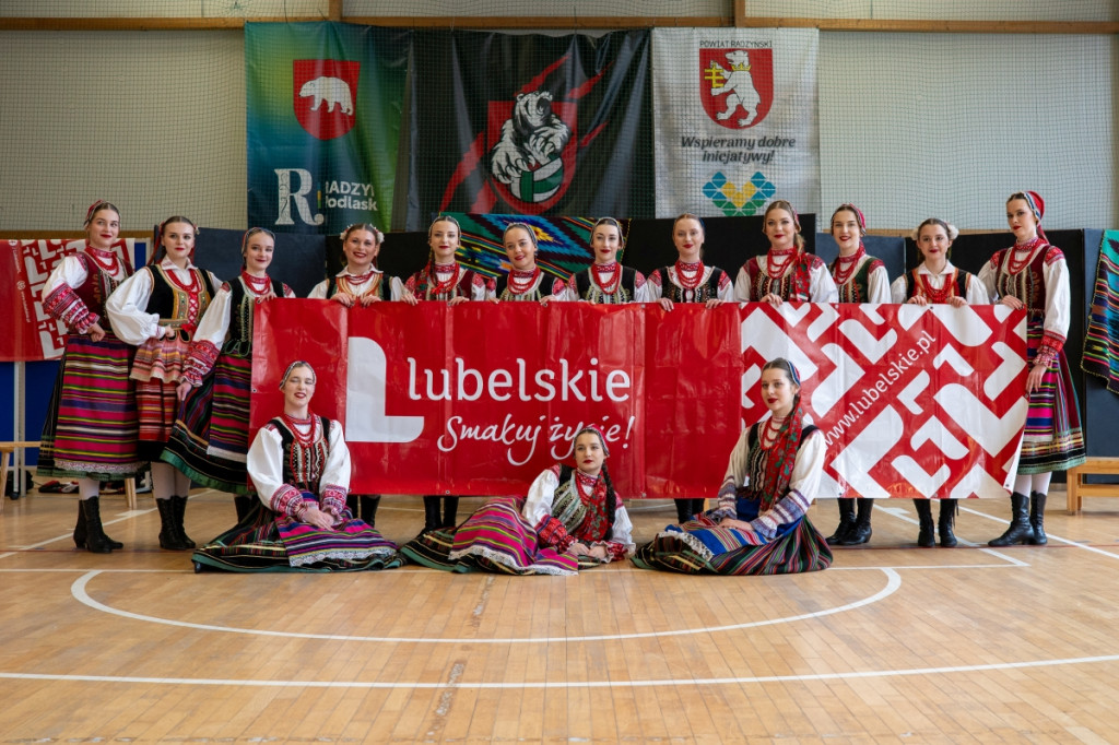 Zespół Pieśni i Tańca \