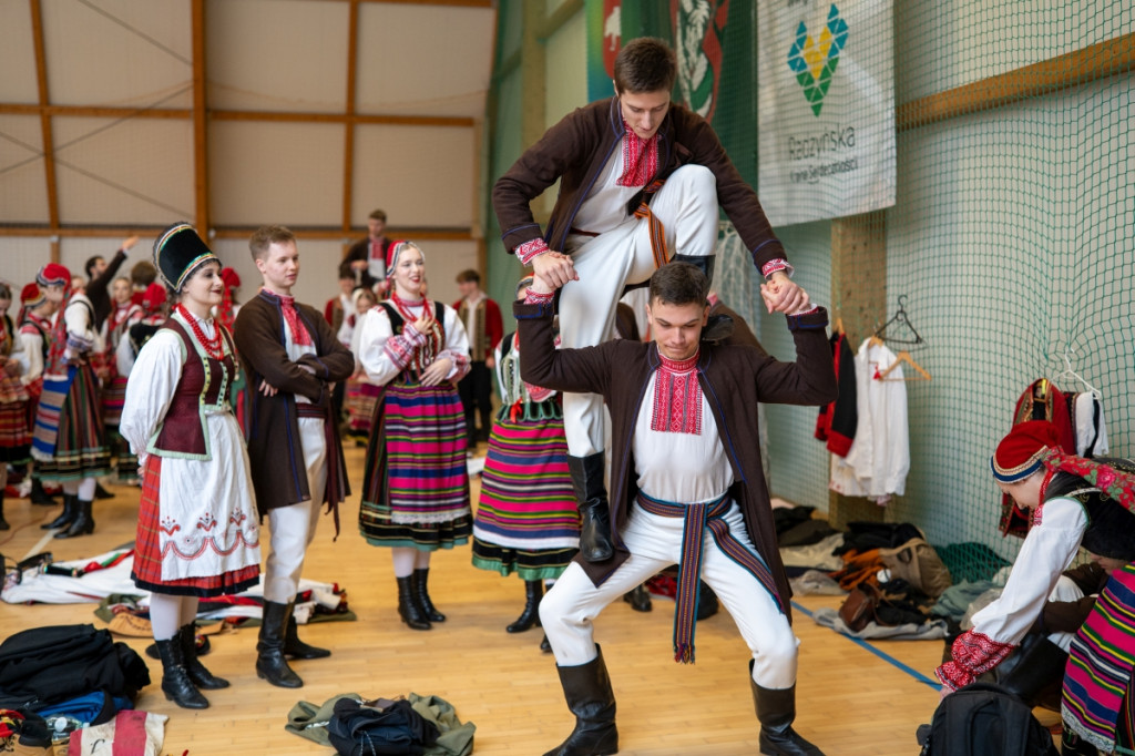 Zespół Pieśni i Tańca \