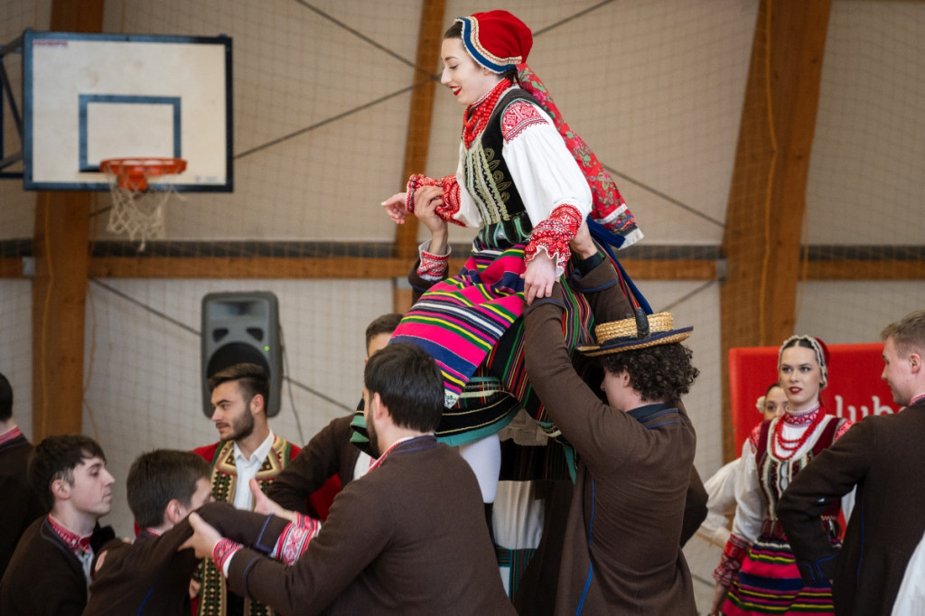 Zespół Pieśni i Tańca \