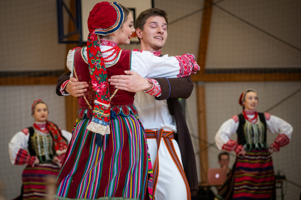 Zespół Pieśni i Tańca \