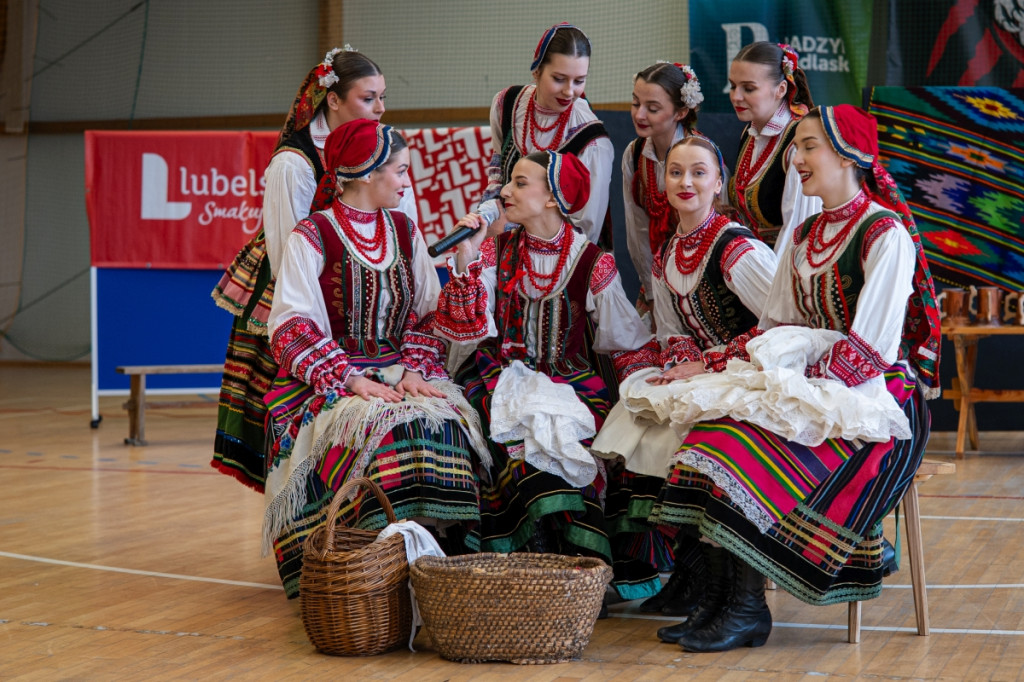 Zespół Pieśni i Tańca \