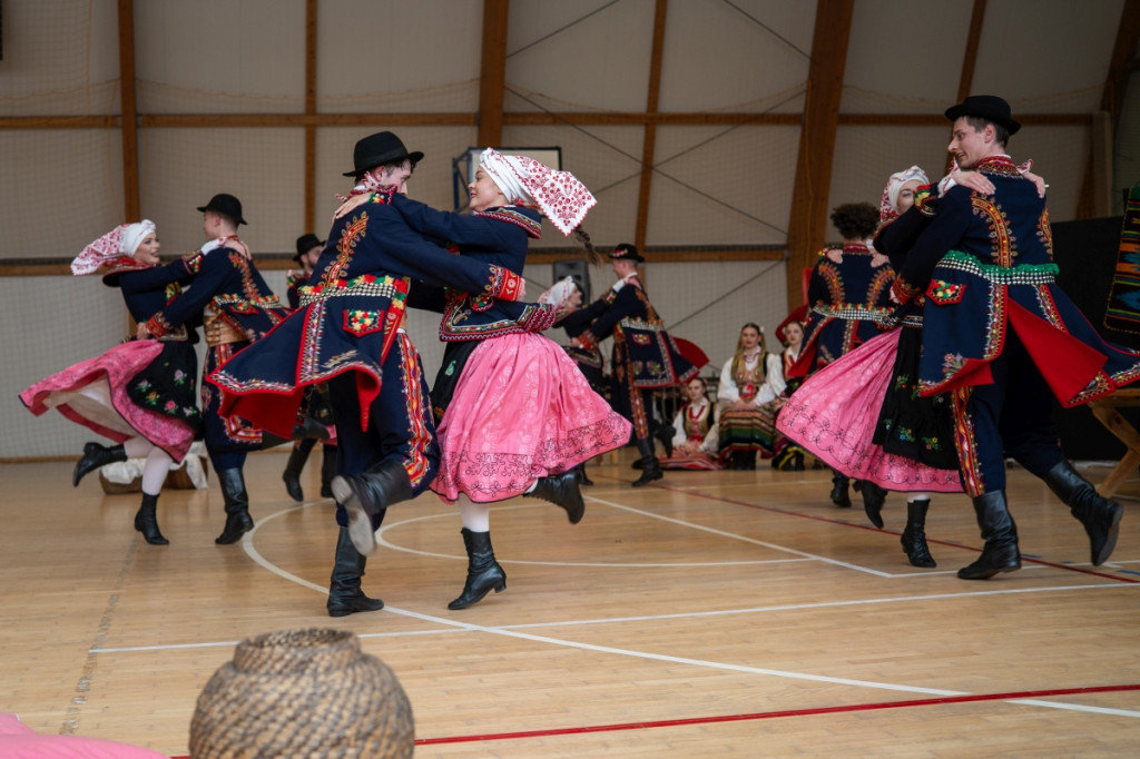 Zespół Pieśni i Tańca \