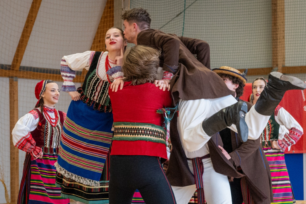 Zespół Pieśni i Tańca \