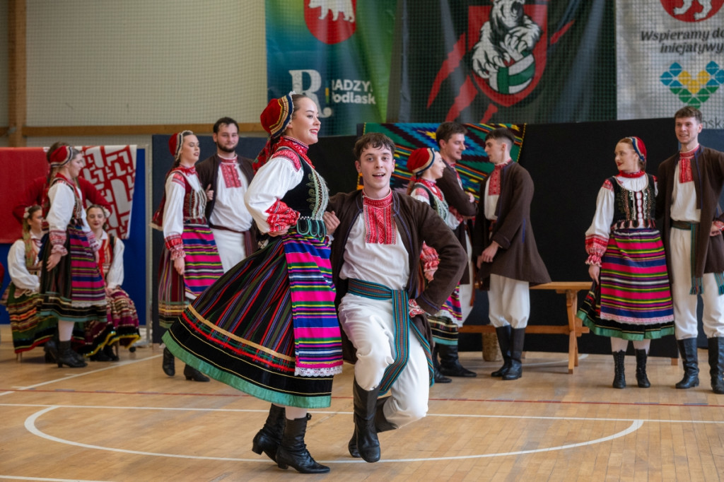 Zespół Pieśni i Tańca \