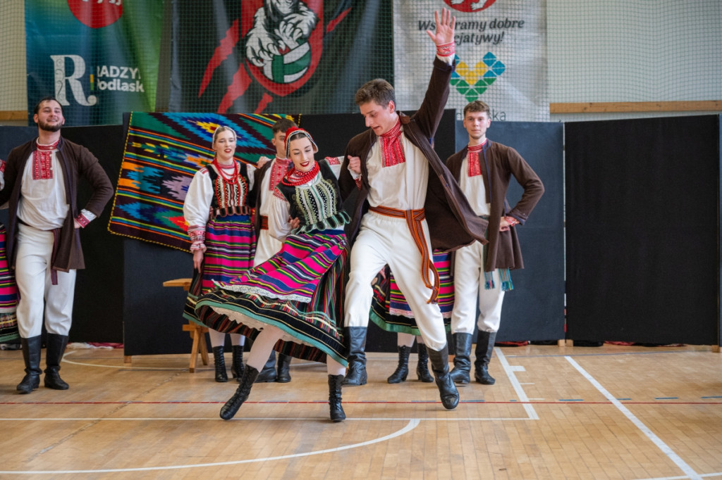 Zespół Pieśni i Tańca \