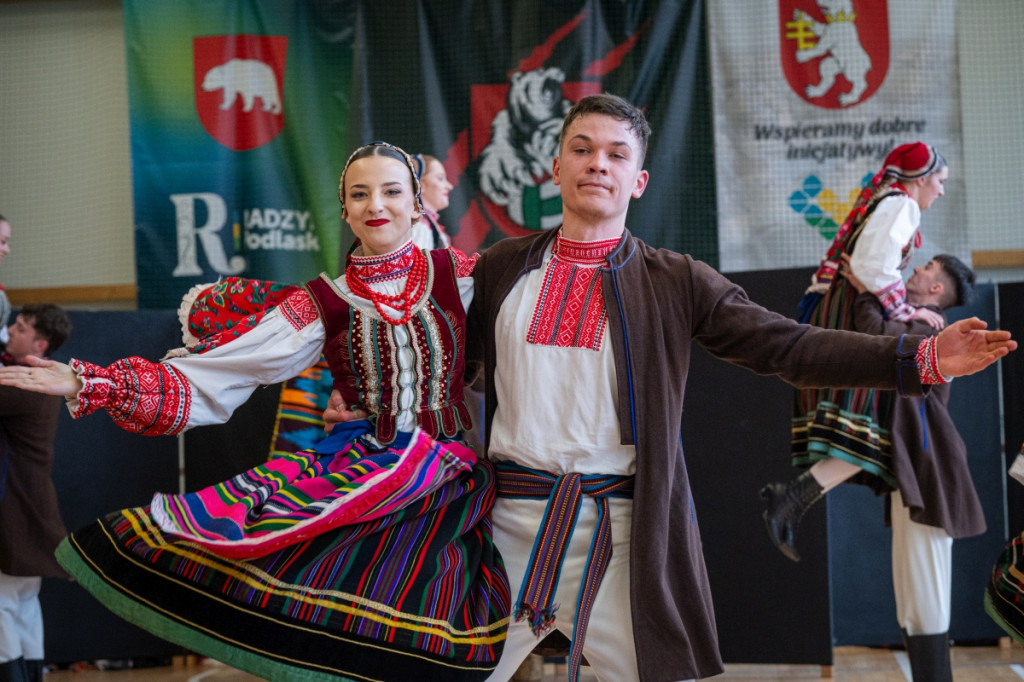 Zespół Pieśni i Tańca \