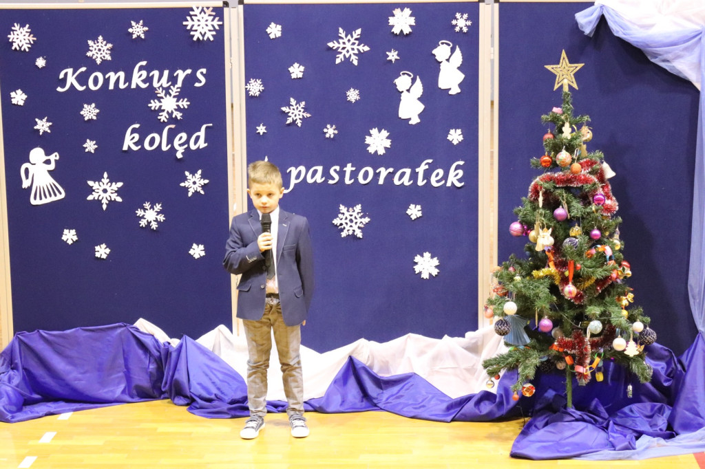 Koncert Kolęd i Pastorałek w SP w Komarówce