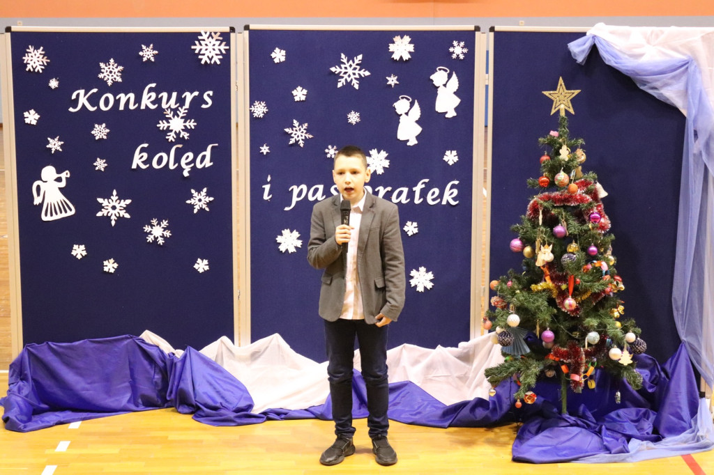 Koncert Kolęd i Pastorałek w SP w Komarówce