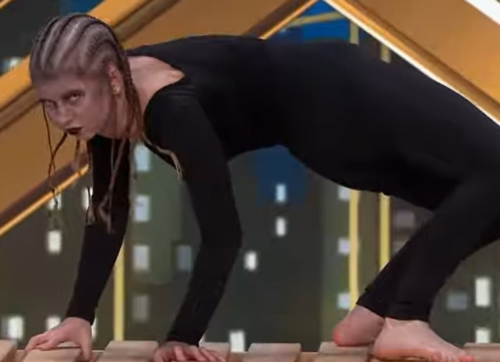 Występ Karoliny Łobacz w programie >>Mam talent<<