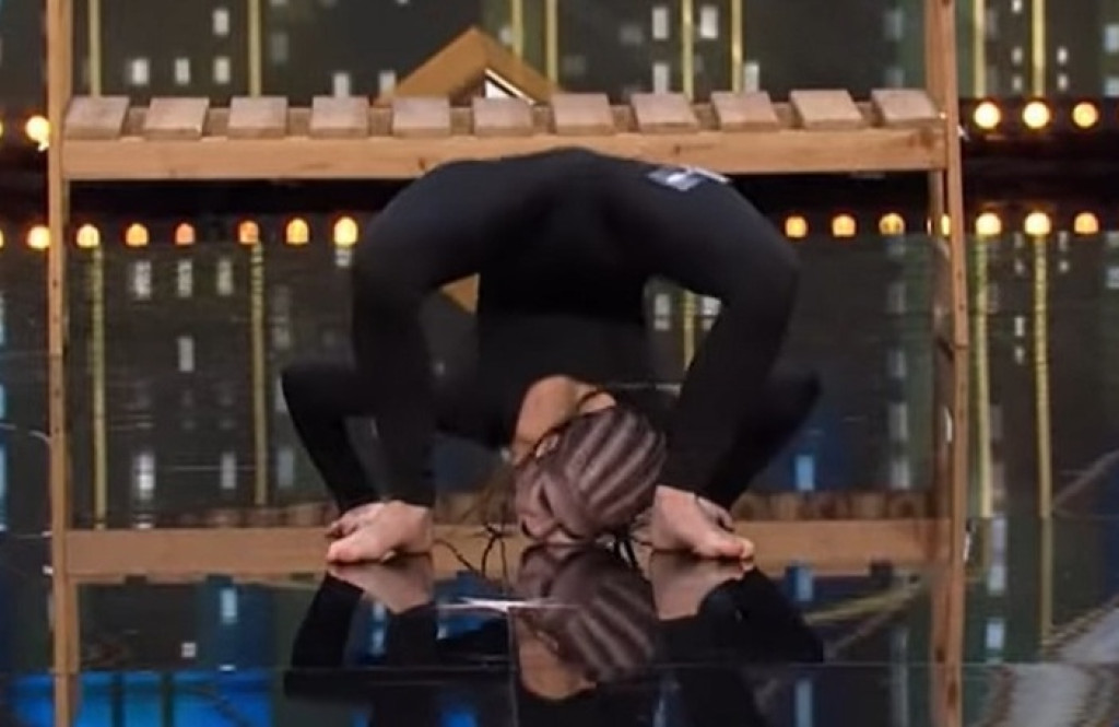 Występ Karoliny Łobacz w programie >>Mam talent<<