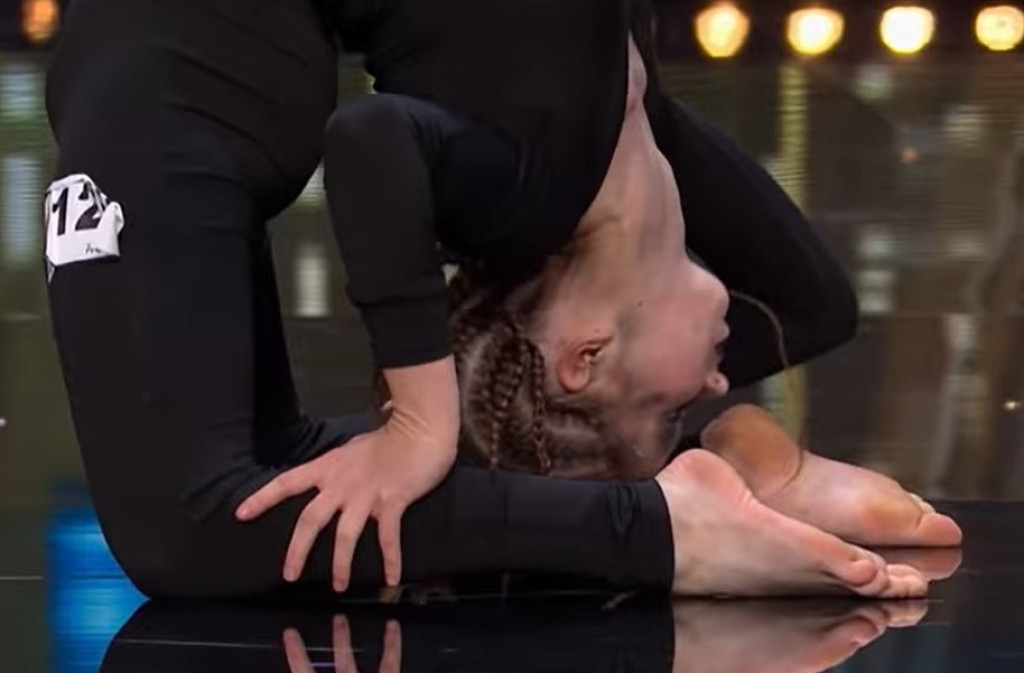 Występ Karoliny Łobacz w programie >>Mam talent<<