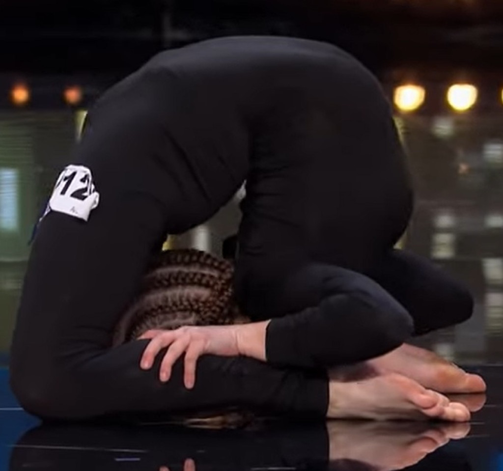 Występ Karoliny Łobacz w programie >>Mam talent<<