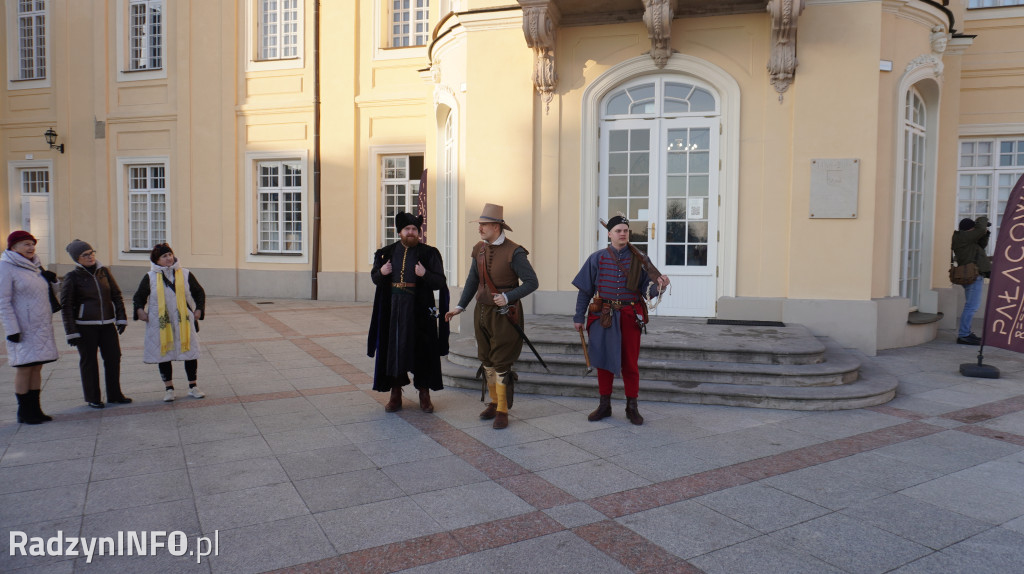 Pokaz dawnych strojów w Radzyniu