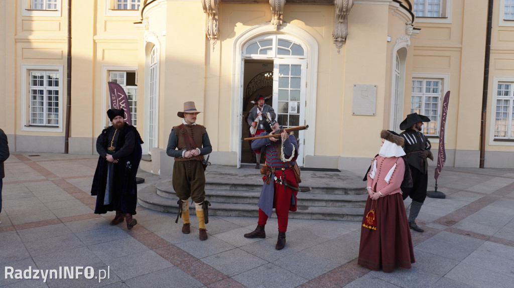 Pokaz dawnych strojów w Radzyniu