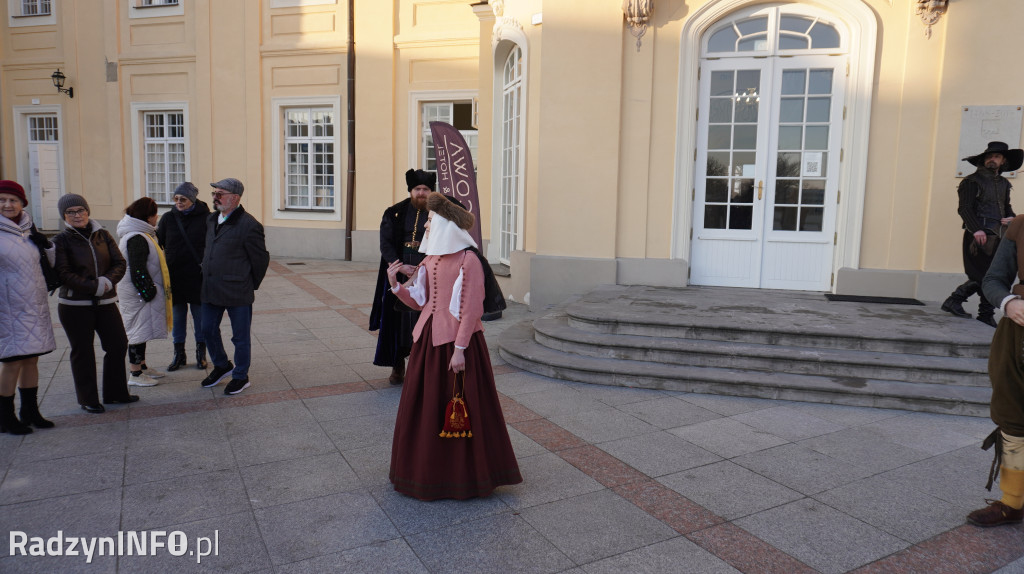 Pokaz dawnych strojów w Radzyniu