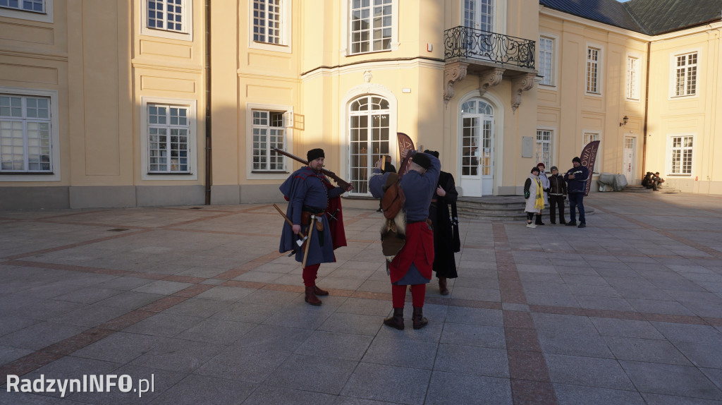 Pokaz dawnej musztry i broni