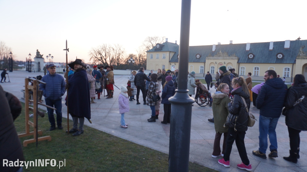 Pokaz dawnej musztry i broni