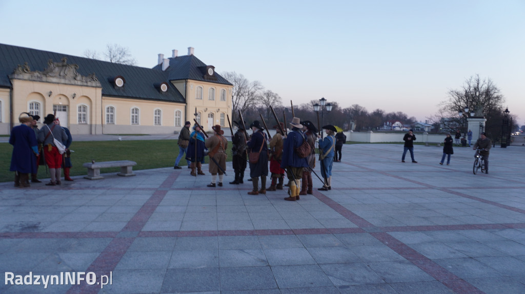 Pokaz dawnej musztry i broni