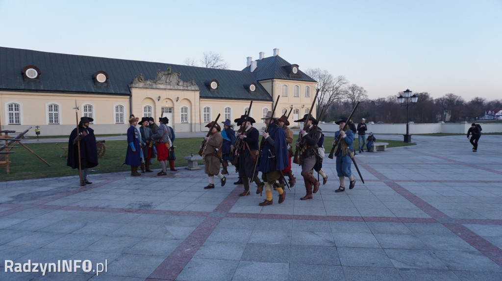 Pokaz dawnej musztry i broni