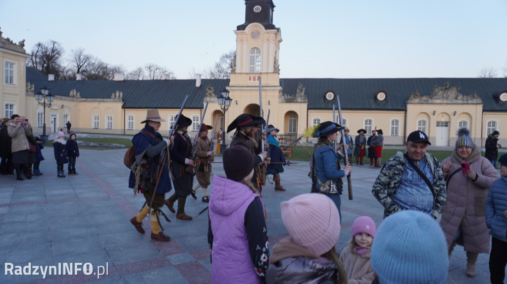 Pokaz dawnej musztry i broni