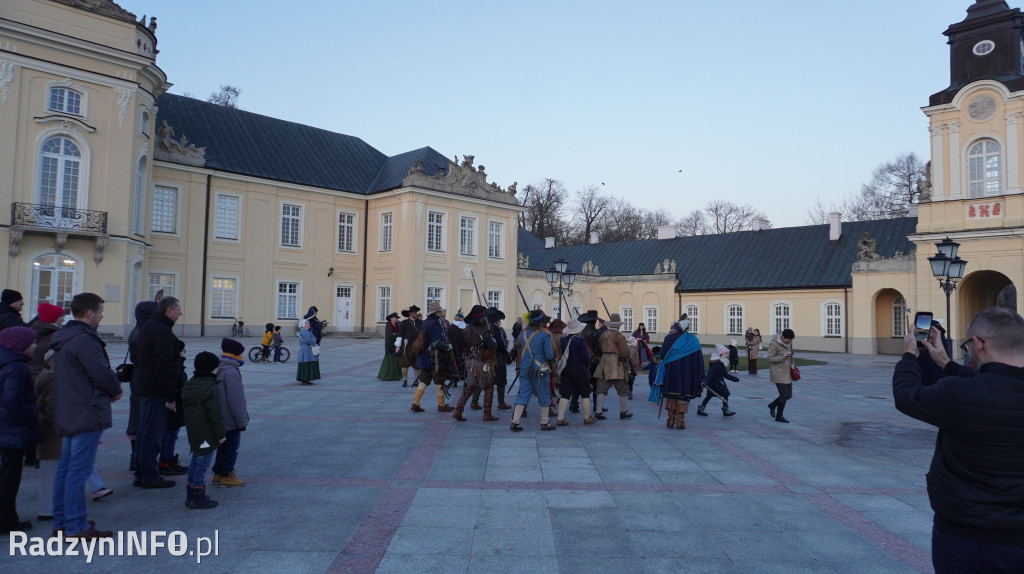 Pokaz dawnej musztry i broni