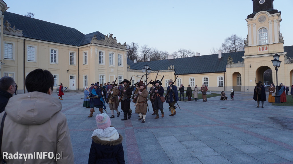 Pokaz dawnej musztry i broni