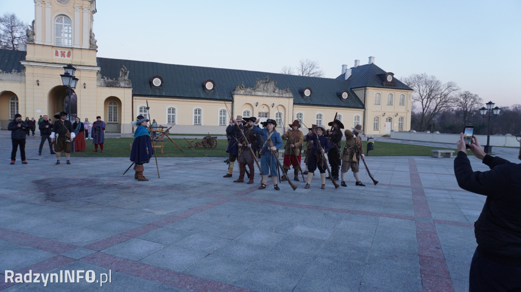 Pokaz dawnej musztry i broni