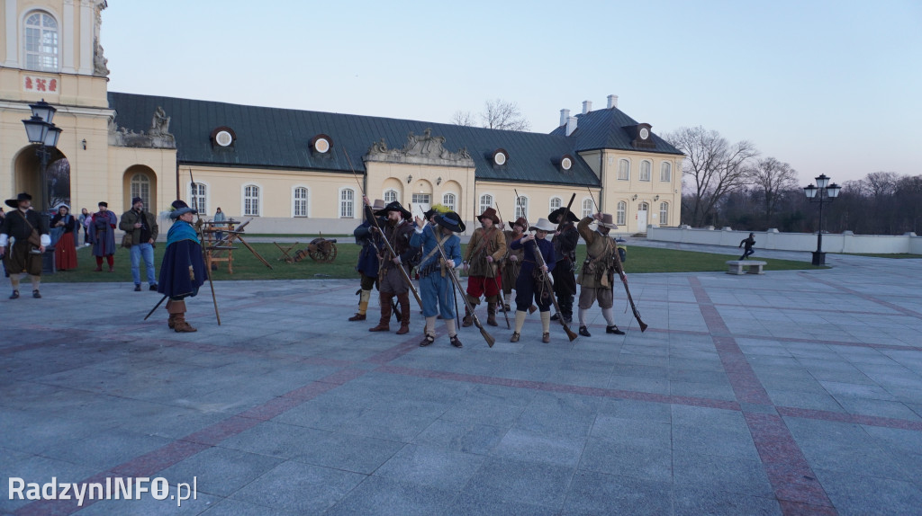 Pokaz dawnej musztry i broni