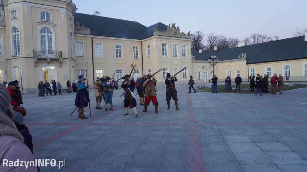 Pokaz dawnej musztry i broni