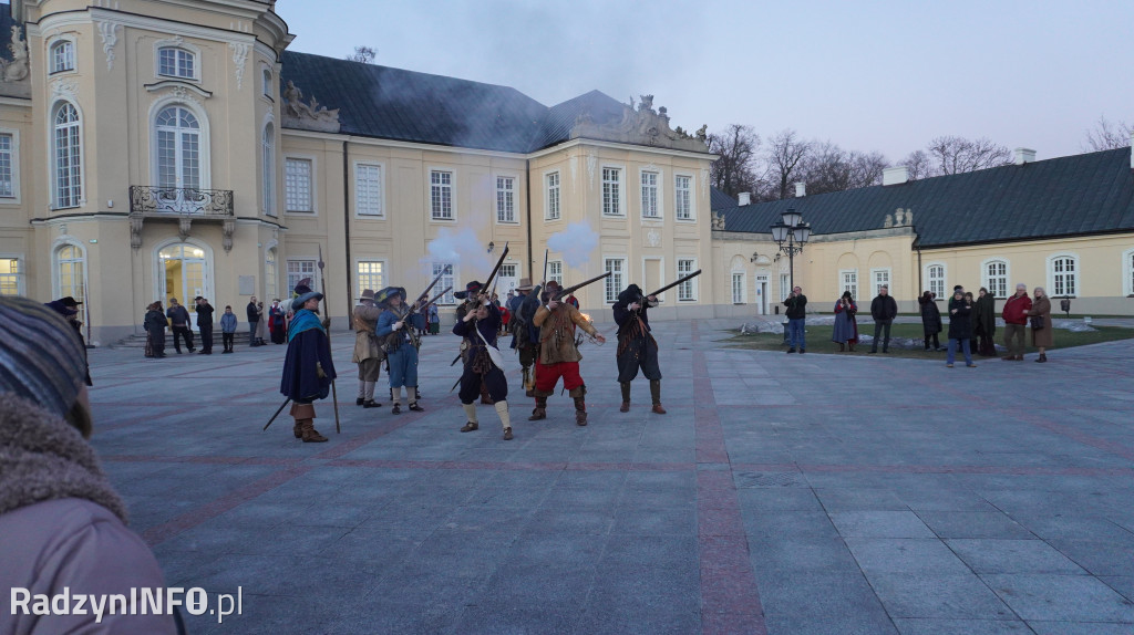 Pokaz dawnej musztry i broni