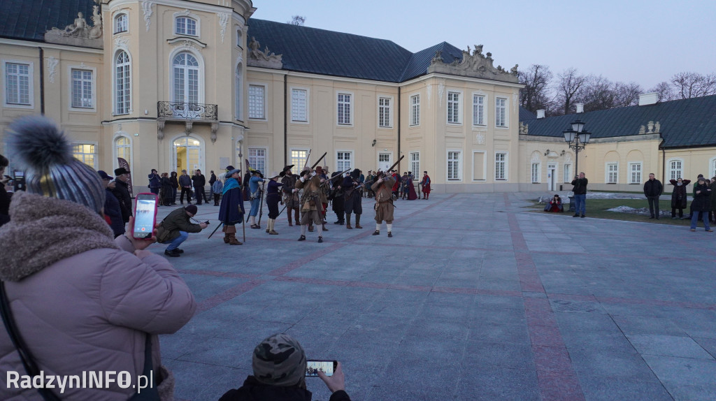 Pokaz dawnej musztry i broni