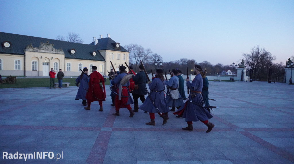 Pokaz dawnej musztry i broni