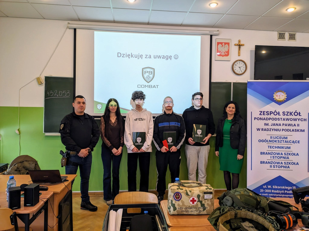 Spotkanie z instruktorem strzelectwa w ZSP