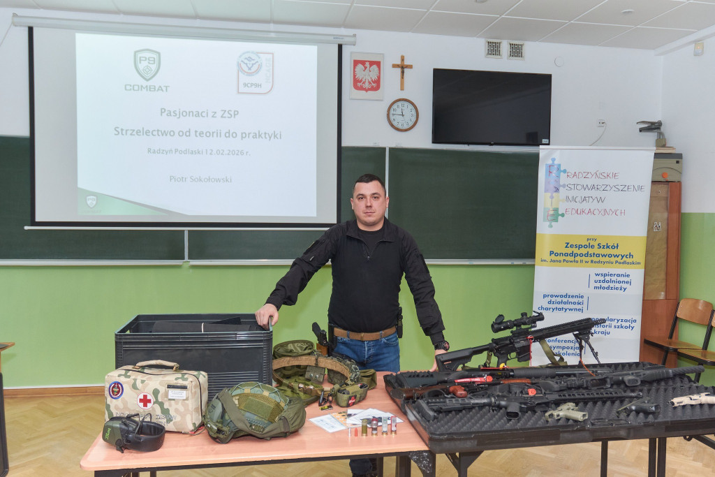 Spotkanie z instruktorem strzelectwa w ZSP