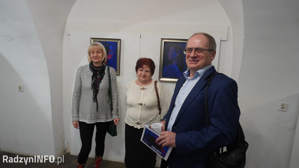 Wystawa malarstwa Oliwii Smoleń `Portret kobiety`