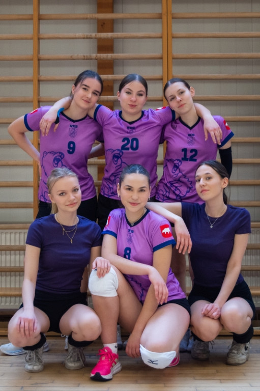 Turniej siatkówki w I LO