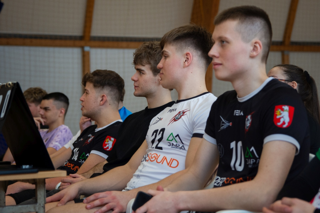 Turniej siatkówki w I LO