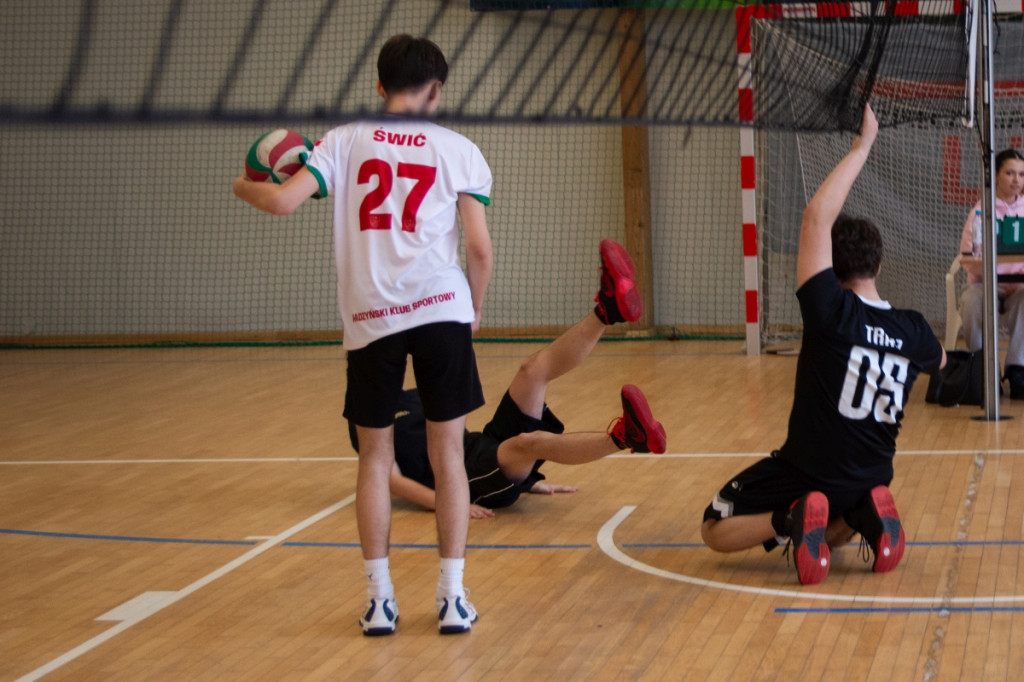 Turniej siatkówki w I LO