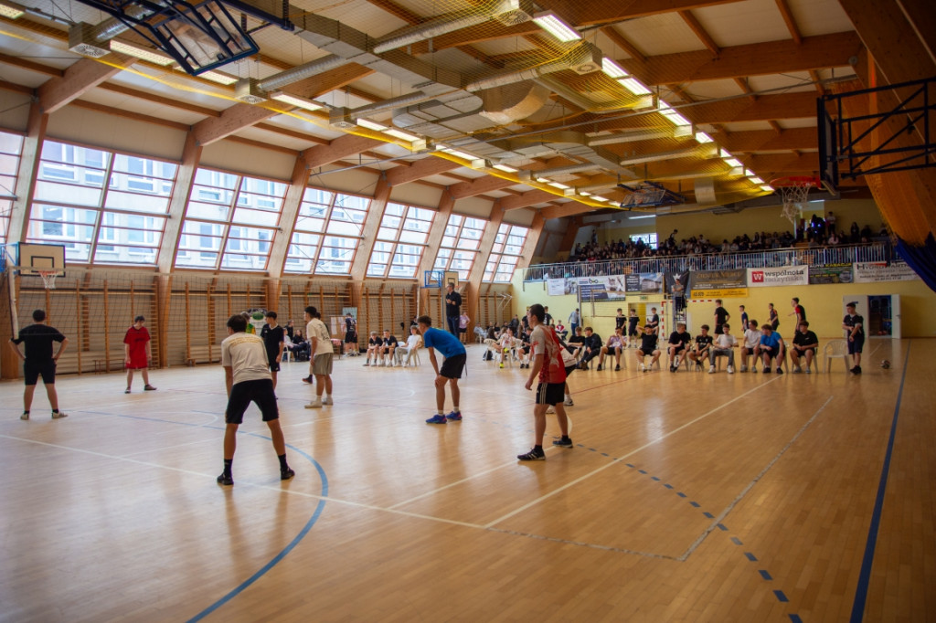 Turniej siatkówki w I LO