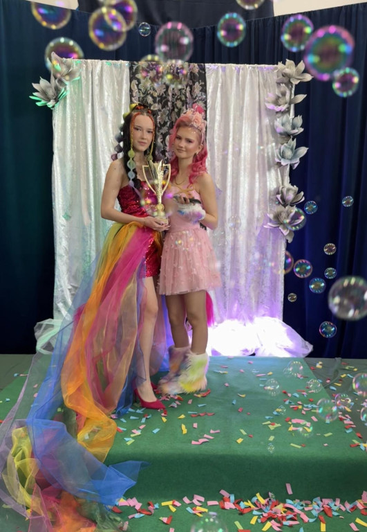 Uczennice ZSP na konkursie w Garwolinie