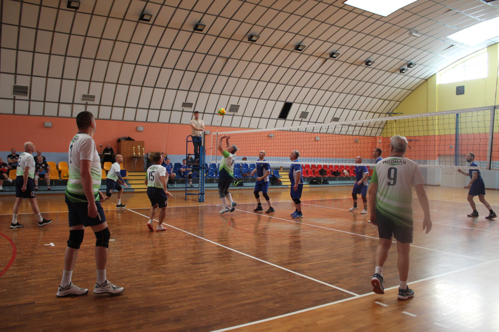 Turniej siatkówki oldbojów w Komarówce