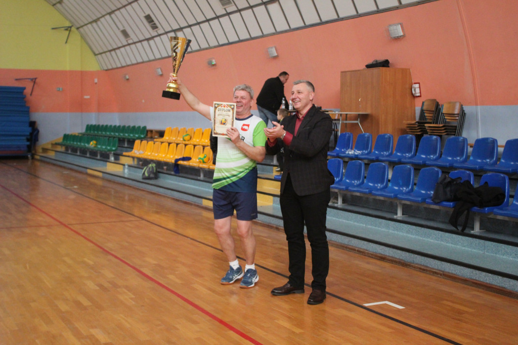 Turniej siatkówki oldbojów w Komarówce